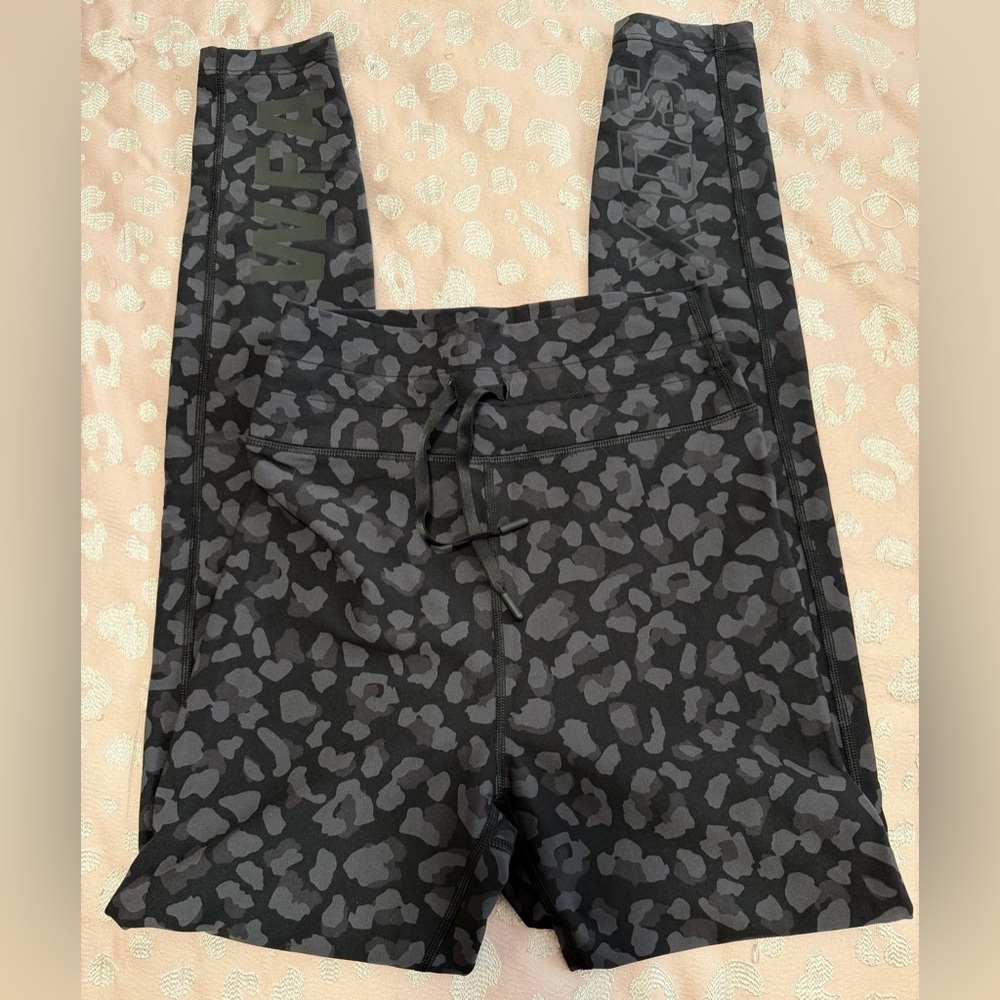 Sarah’s Day x White Fox Black Gray Leopard Print Leggings Size XS SDX WFA